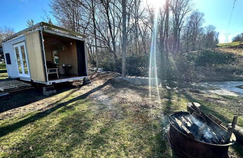 Friendsville Renovated Container Rental, for True Glamping Experiences in Maryland - Foto 4