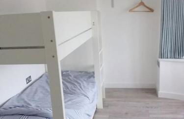 Modern Seaside House with Hot Tub - Foto 34