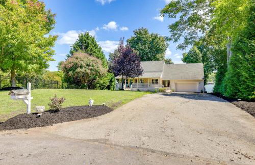 Smith Mountain Lake Retreat with Private Beach! - Foto 27