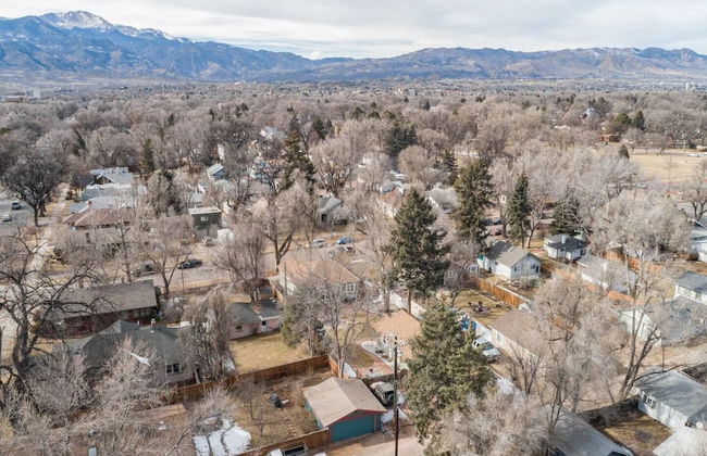 The Olympic Guest House 2 Bdrm Modern Perfection - Photo 25