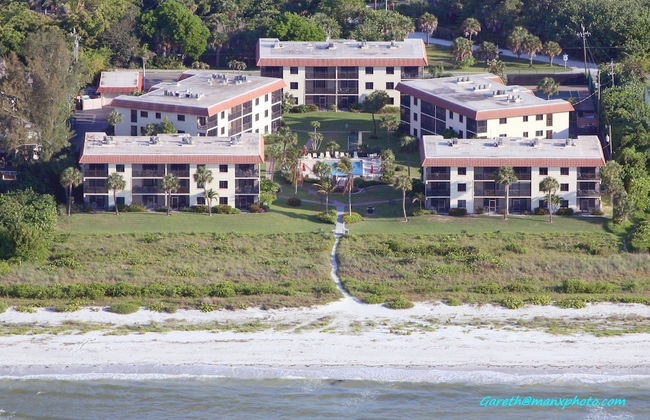 Sandalfoot Beachfront Condominium - Foto 1