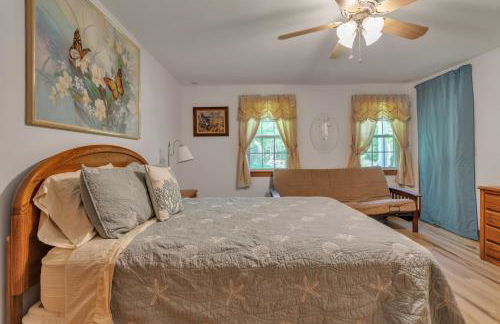 Cozy Bungalow Just Minutes from Mystic, Westerly Beaches, Boating and Casinos! bungalow - Foto 26