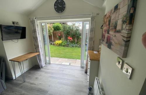 Rose View - Modern detached bungalow - Photo 7