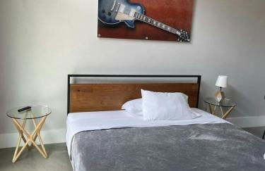 Modern 2-Home Private Oasis w Pool Hot Tub in DT - Foto 33