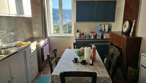 Traditional Stone House 100sqm - 8min Drive to Sandy Beach - Foto 4, stove, dishwasher