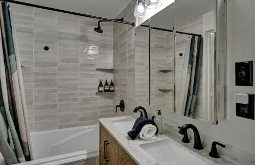 Private Indoor Pool Estate with Hot Tub - Foto 30