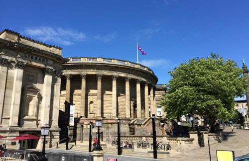 Elegant Apartment in Hamilton Square Free Parking - Foto 41