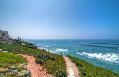 Oceanfront Villa with Private Beach Access, Remodeled Kitchen - Photo 8