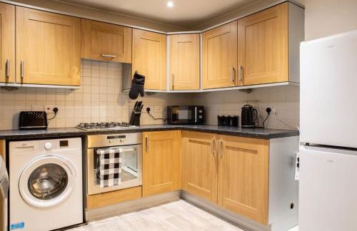 Contractor‑Heaven 5BR Home 4.5 Baths Wakefield - Foto 28