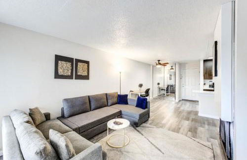 Bright & Stylish 1BR Free WiFi Free Parking - Foto 1