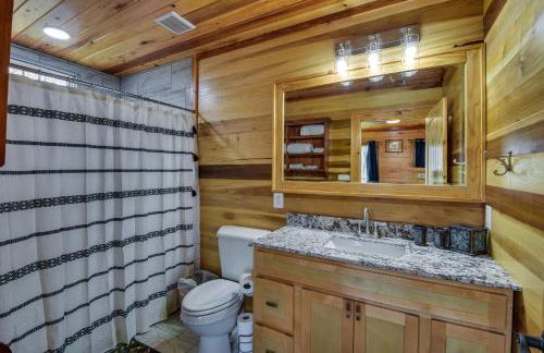 Mountain-View Cabin about 2 Mi to Downtown Clayton! - Foto 11