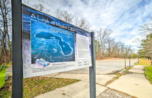 Higgins Lake Retreat - Hike, Swim, Relax! - Foto 28