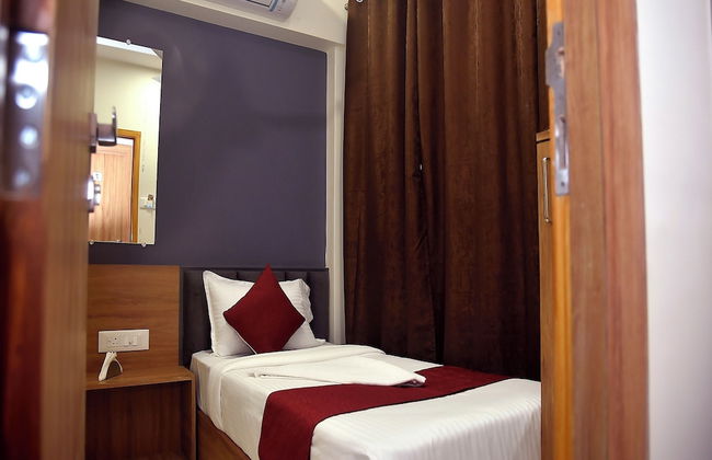 Vogue Cabin Stay Near NESCO - Foto 30