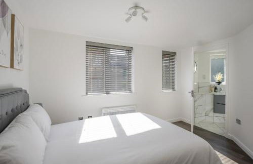 2 Luxurious Apartments with Free Parking near Chelmsford City - Foto 19