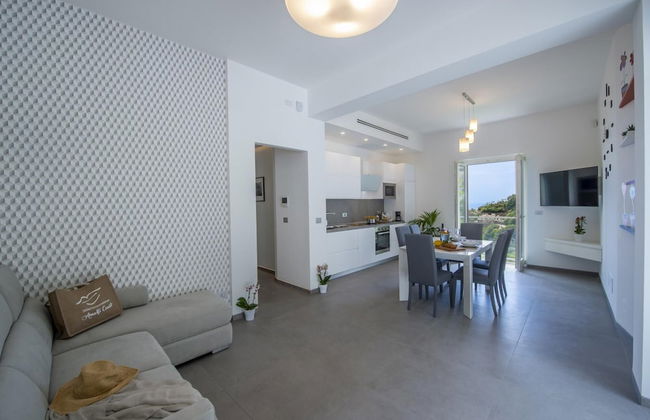 Villa Donna Rachele - Sea View Jacuzzi and Free Parking - Foto 3