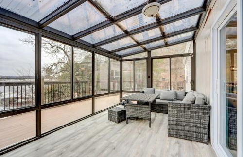 Lakefront Vacation Rental with Dock and Views! - Foto 23