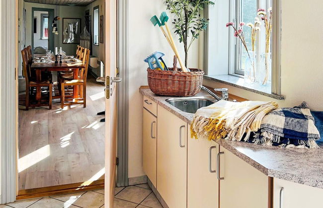 8 Person Holiday Home in Thyholm - Foto 14