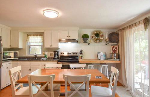 Great Home with Game Space 0 8 miles from Cooks Brook Beach - Foto 4