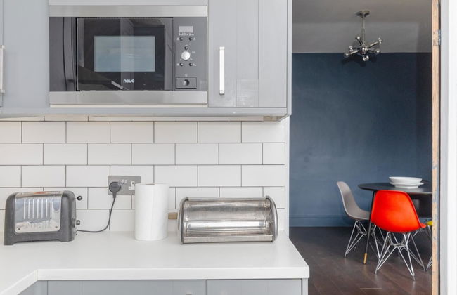 Trendy 2BD House 5 Mins From Willesden Junction! - Foto 13