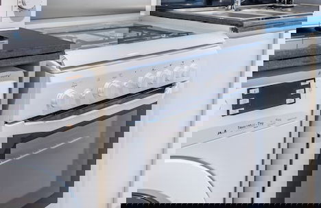 Staycae Holiday Homes - Carson Tower - Photo 8