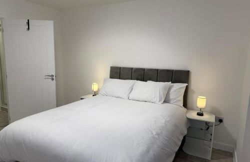 Serenity Waterfront 2 Bed Apartment - Foto 41