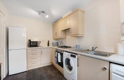 NEW! Stylish 2-Bed Home by Stay With Us, Ideal for Families, Sleeps 4! - Foto 9