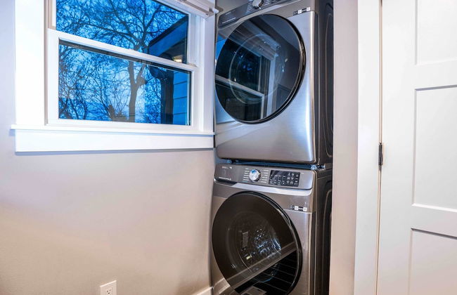 Gatsby Theme Near Downtown w Game Room, EV Charger - Foto 18