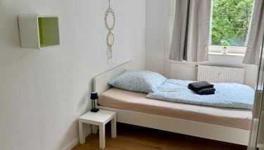 Comfy Modern 4-Bed Apartment, WiFi, 20min DUS, 5min A46 - Foto 4