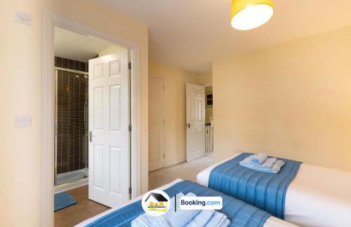 3 Bedroom House By B and R Serviced Accommodation Amesbury With Super fast Wi-Fi 145Mbps - Foto 10