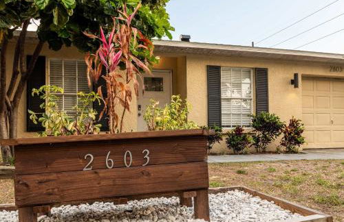 Upscale Ybor House with Outdoor Living Space - Photo 45