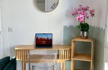 Design Orly Paris - Suites privées - Parking - Foto 6