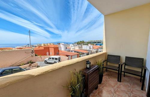 Comfortable 2-Bedroom Duplex in Playa Paraiso with Ocean View, Balcony, and Shared Pool - Photo 23