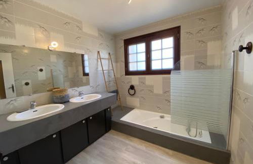 GITE LAVANDE avec piscine privée CLASSÉ 4 Étoiles - Foto 14