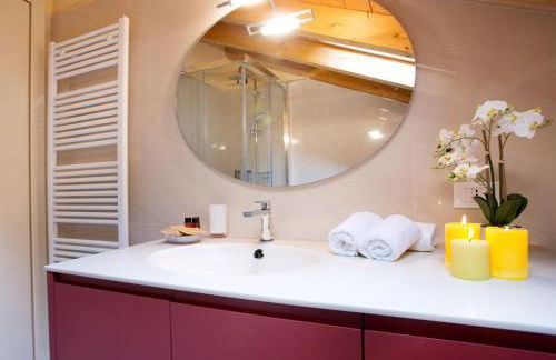 State of the art home suite with 180 degree panoramic lake view, pool and spa sleeping up to 10 guests by Italian Apartments - Foto 36