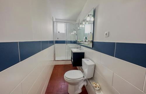 Cozy - Centre Historique - Gare à proximité - Grande Terrasse - Photo 8