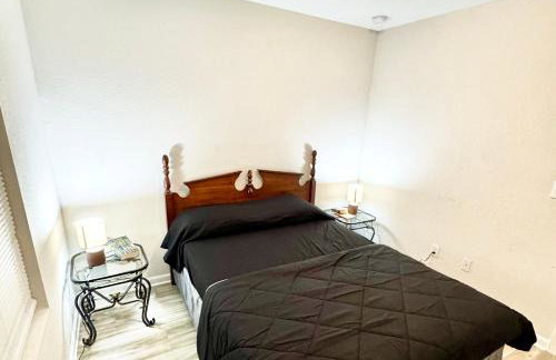 3 Bed Home 5 Mins to JAX Airport & Zoo - Foto 69