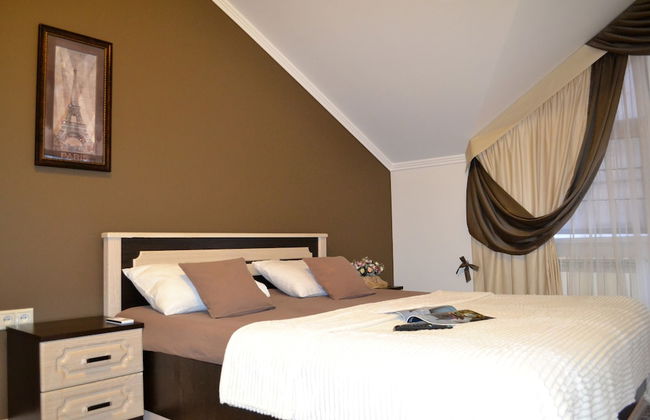 Townhouse Park & House - Photo 10