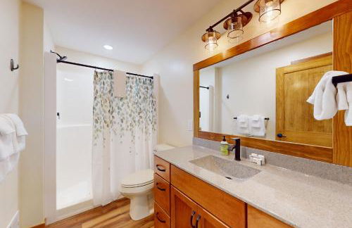 Lakeside Lodge - Photo 24