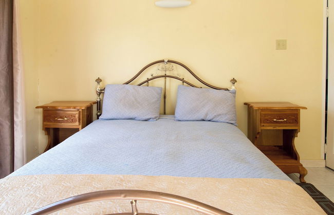 Hatfield South Villa - Photo 4