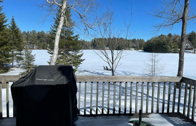 Bear Essentials Lakefront Hideaway - Foto 26