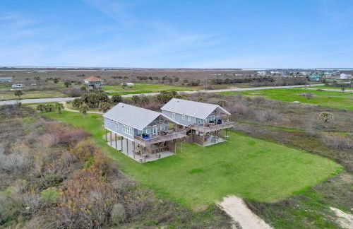 Beachfront 4BR - Tiki Bar, Yard Games, Pet-Friendly - Foto 42