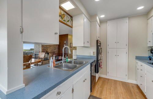 Water's Edge Oceanside Home - Foto 17