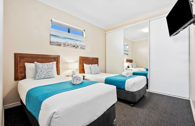 Cityville Apartments & Motel - Photo 2