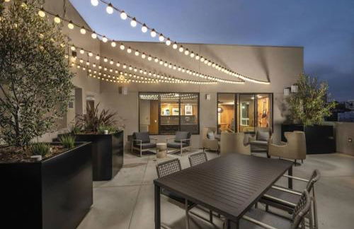 Snazzy 3BR Apt Hollywood with Pool & Spa - Foto 53