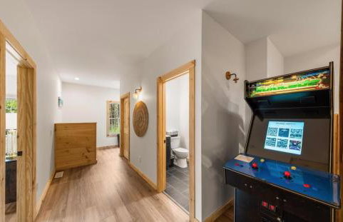 Mountain View Retreat with Large Swim Spa, Game Room - Foto 62