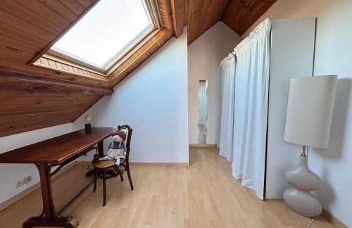 Mulberry duplex bien équipé 2 chambres petite vue sur mer plein centre d'Arromanches à 2 mn de la plage à pied et près de Bayeux au coeur des plages du débarquement - Foto 18