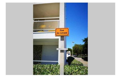 LE CALDERINI APPART - Face PLAGE WIFI et PARK Gratuit CALME - Résid Le Surcouf -TOP PROS SERVICESConciergerie La Grande Motte - Foto 23