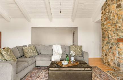 Resort-Style Estate w Pool Game Room Tennis Court Near Wineries The Tennis Ranch by AvantStay - Foto 14