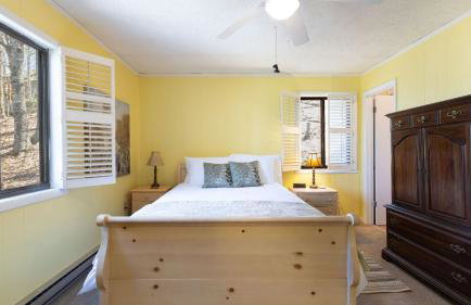 Deck w/ Forest Views, Ping Pong Blue Ridge Mtn Escape Ash Vale by Avantstay - Foto 44