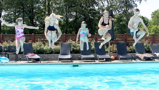 4 Person Holiday Home in Hasle - Foto 2, Piscina